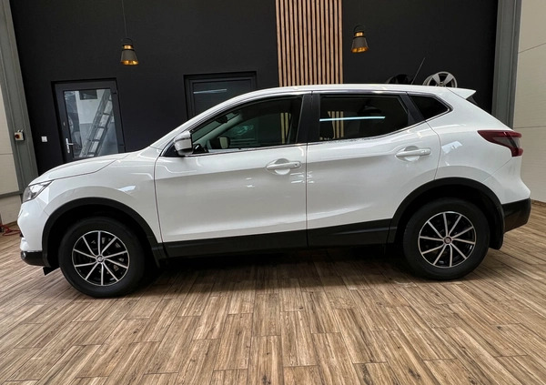 Nissan Qashqai cena 69900 przebieg: 82000, rok produkcji 2020 z Chrzanów małe 667